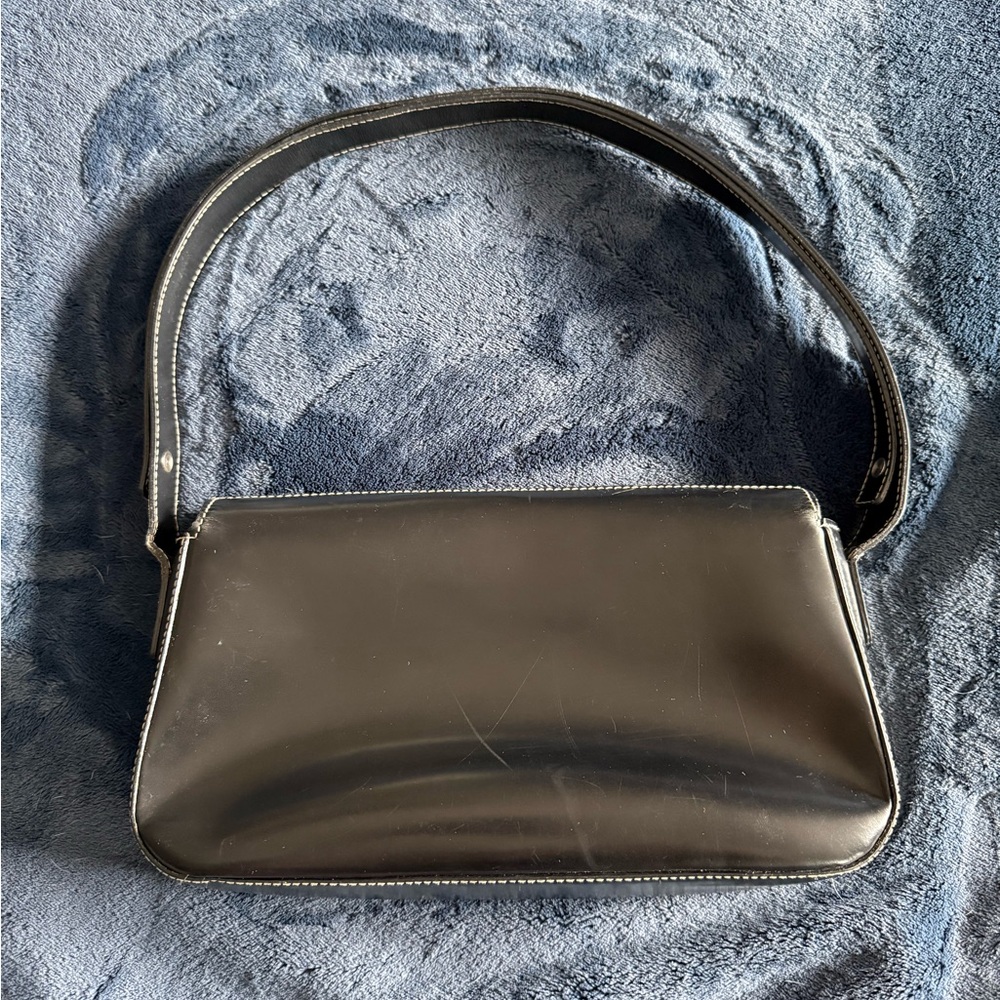 Dooney & Bourke Black Leather Shoulder Bag with White Stitching - Picture 2 of 6